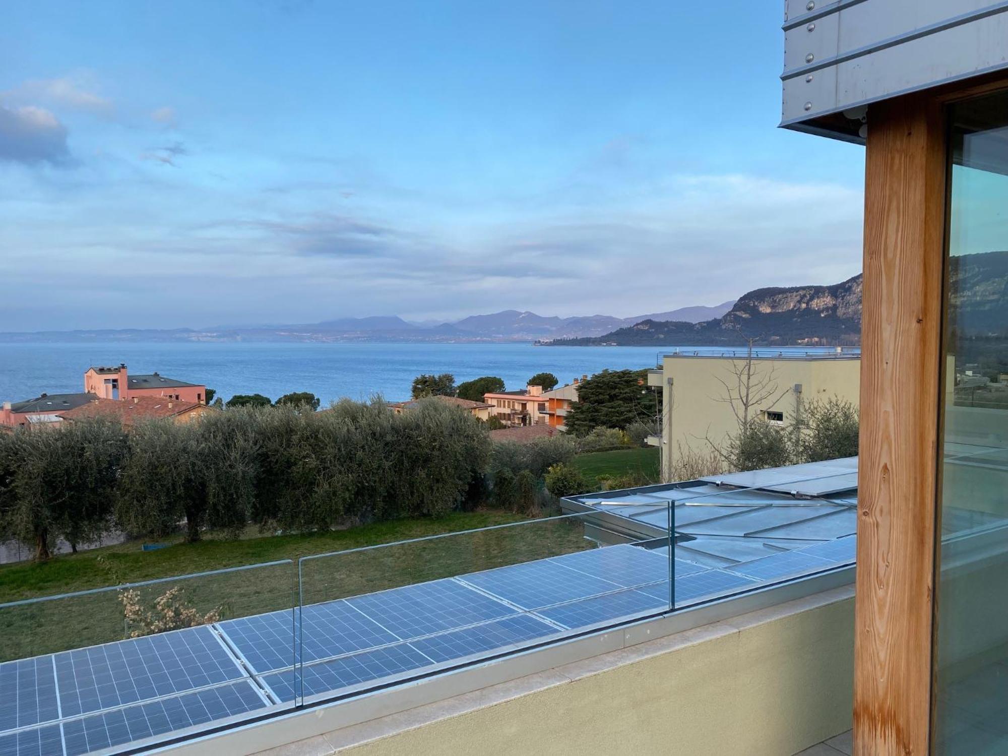 Villa Sunny Lake Suites Bardolino Exterior foto