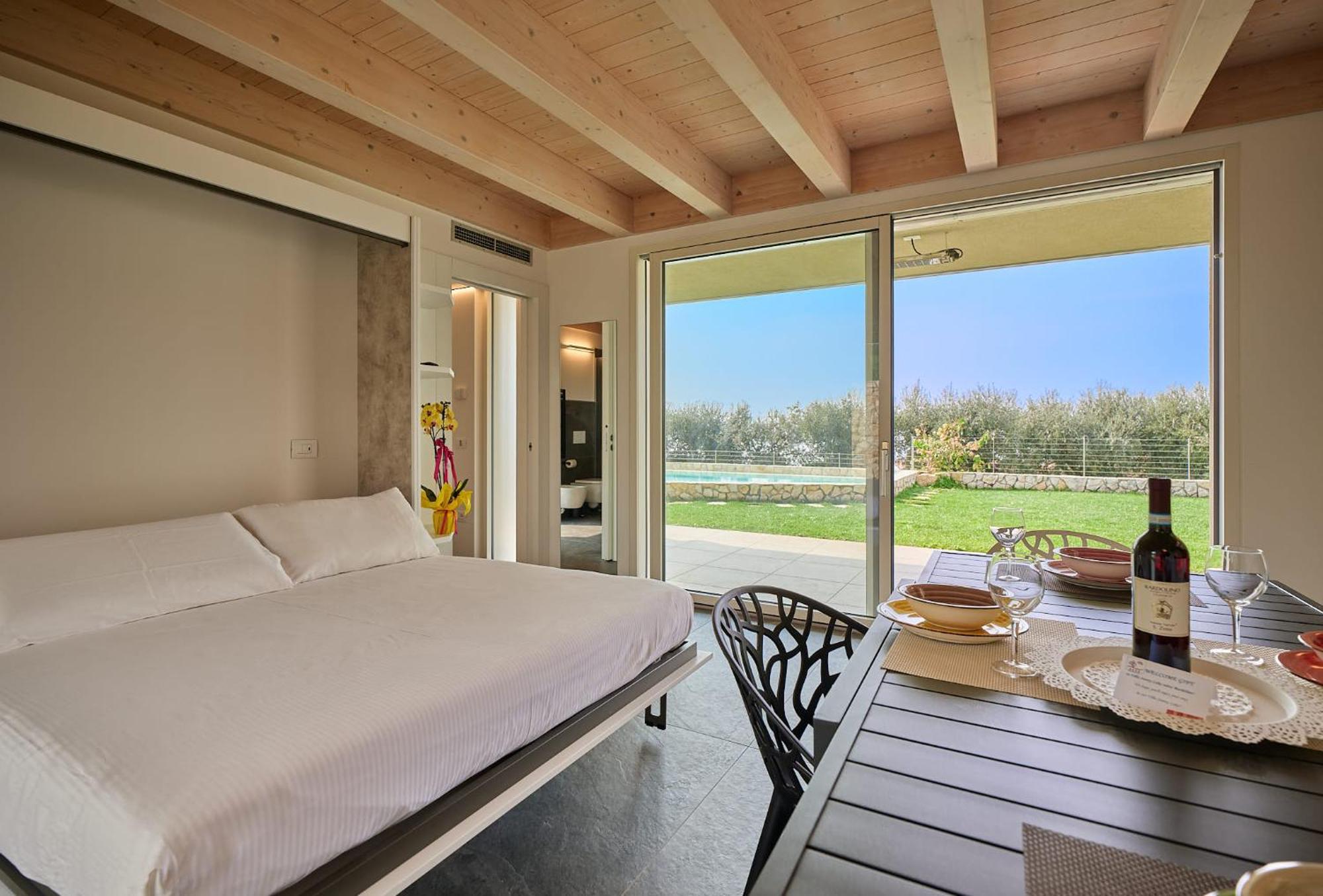 Villa Sunny Lake Suites Bardolino Exterior foto