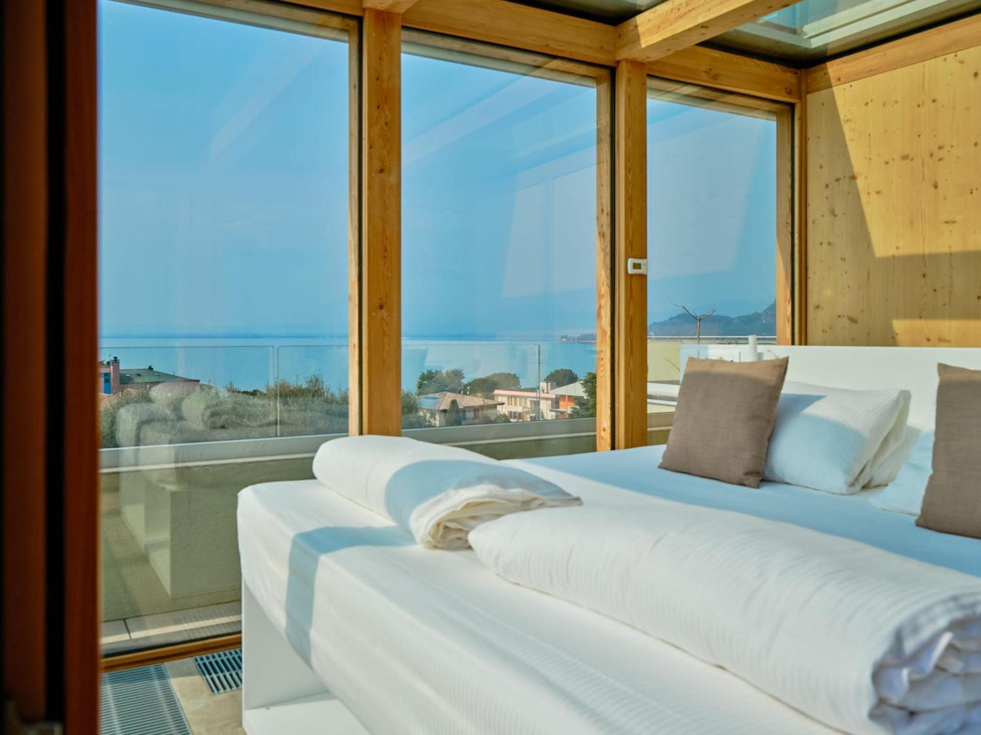 Villa Sunny Lake Suites Bardolino Exterior foto