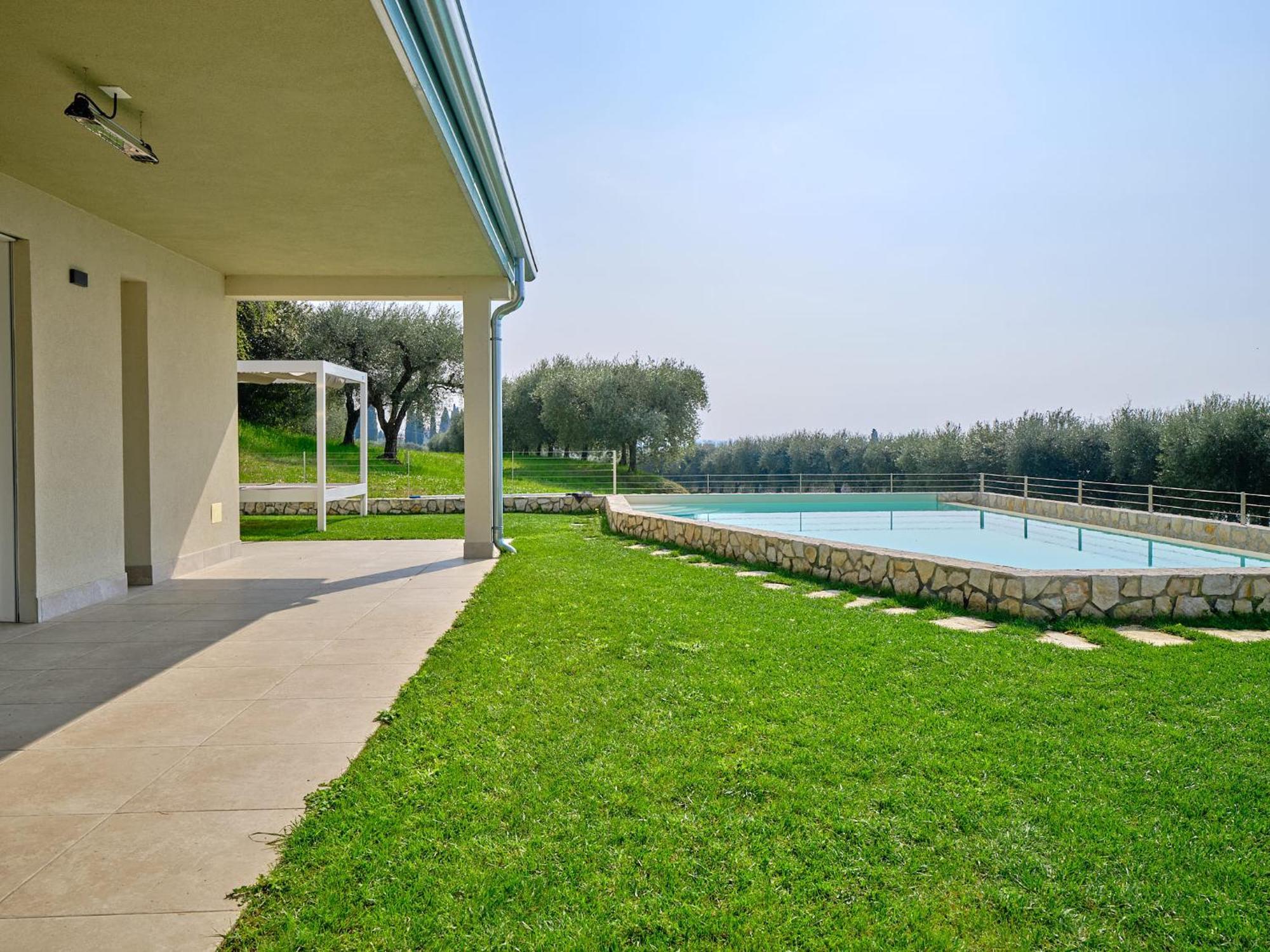 Villa Sunny Lake Suites Bardolino Exterior foto